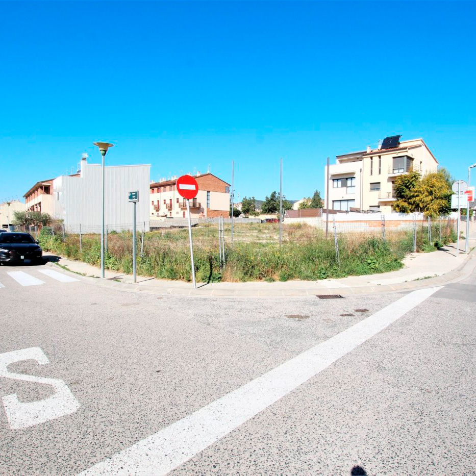 Solares en Jané Parera - El Vendrell